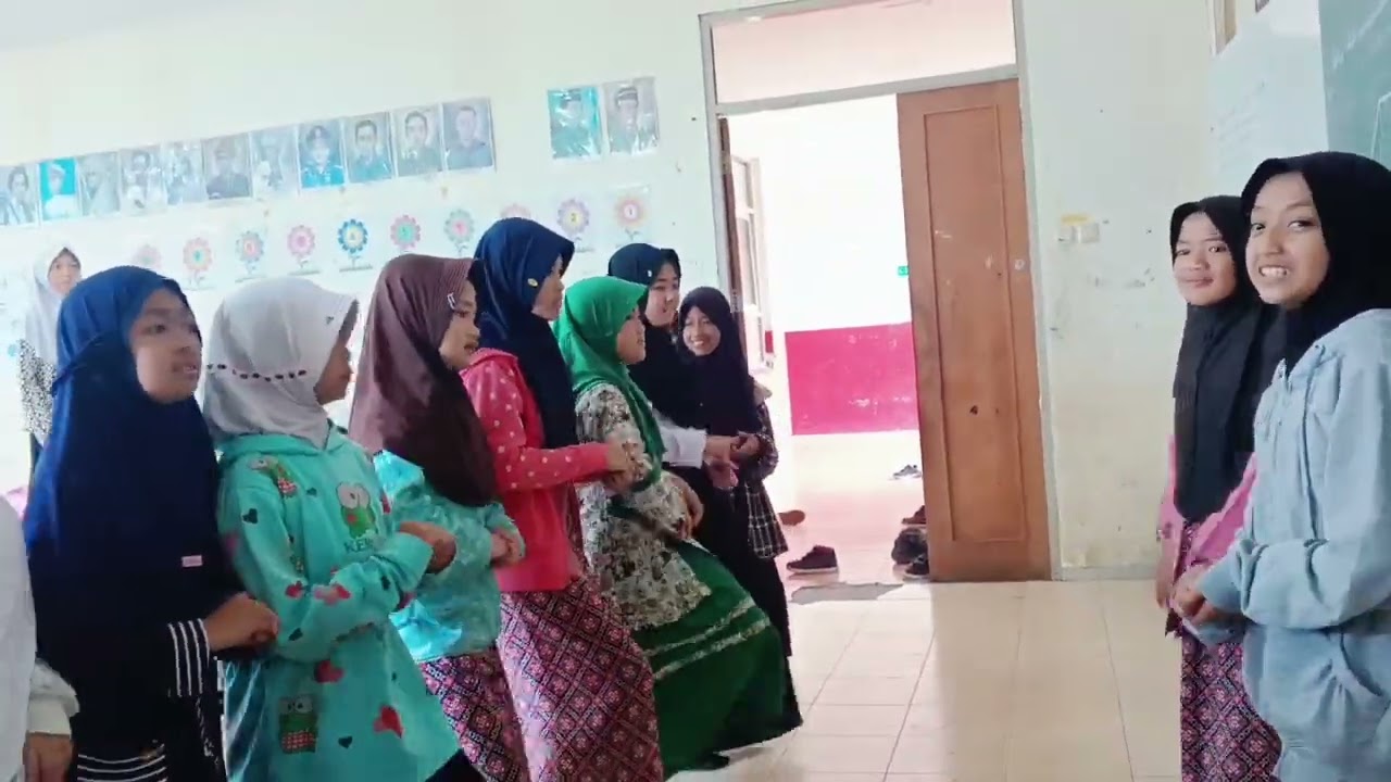 Rukun sama teman | bersama kelas IVB SDN Kertamanah Pangalengan 
