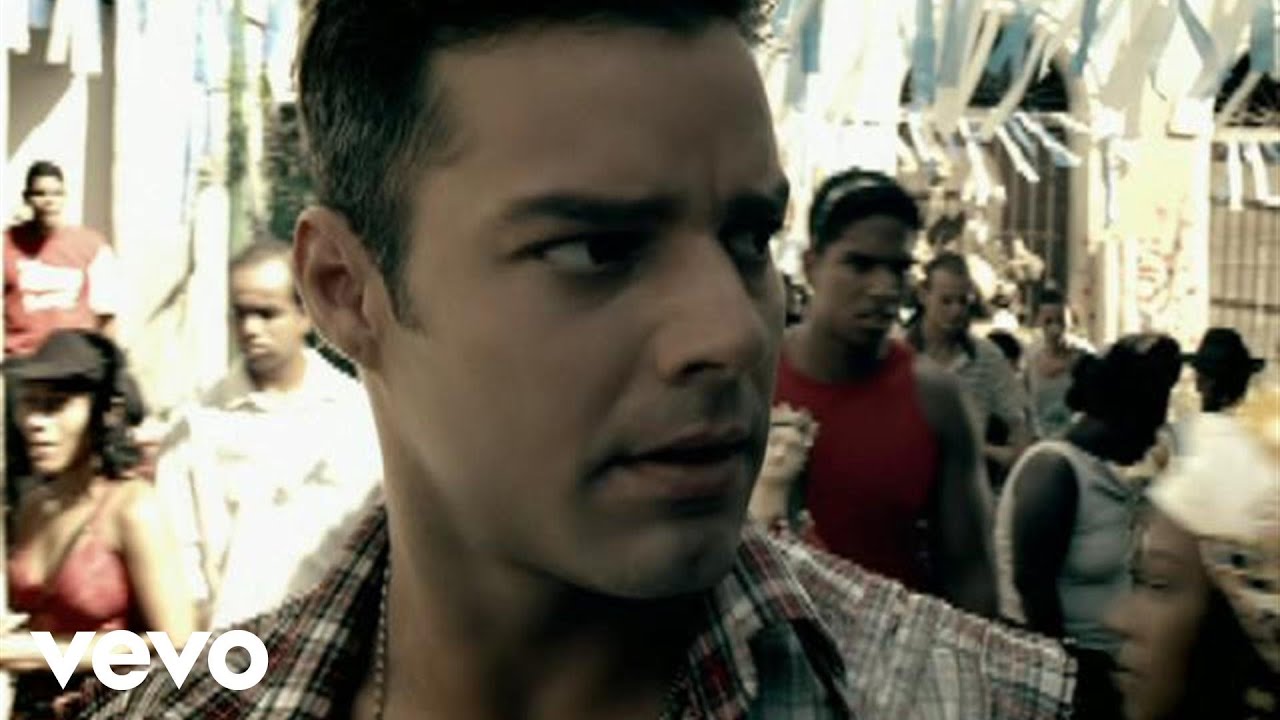 Ricky Martin - Jaleo (Official Video)