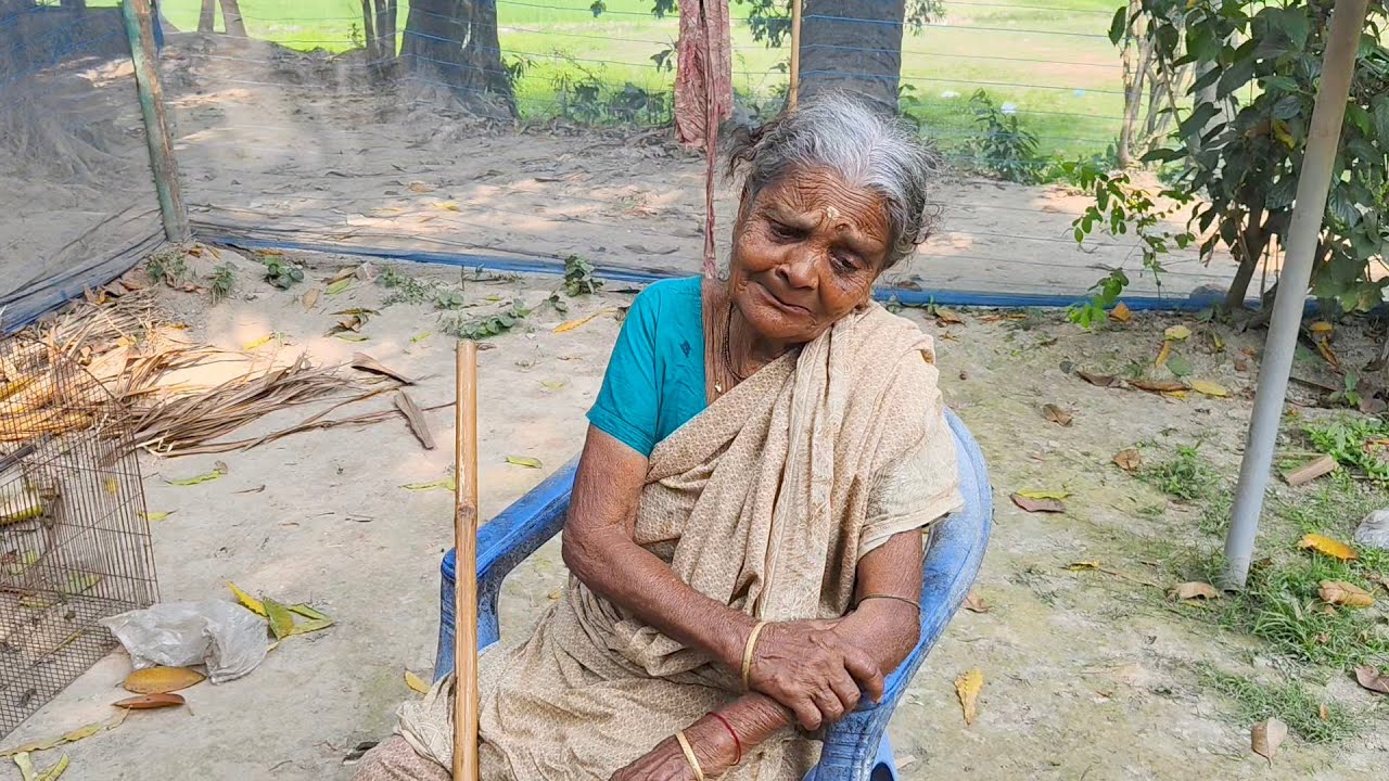 মায়ের চোখের জল আর সহ্য হয় না কি করব 