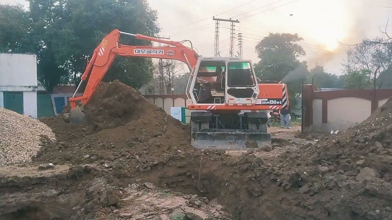 Doosan _3/130 Excavator Amazing work 