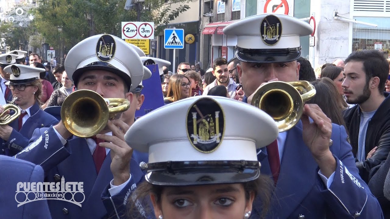 (2/3) Segundo Desfile V Congreso Nacional de Bandas de Sevilla. Diciembre de 2017.
