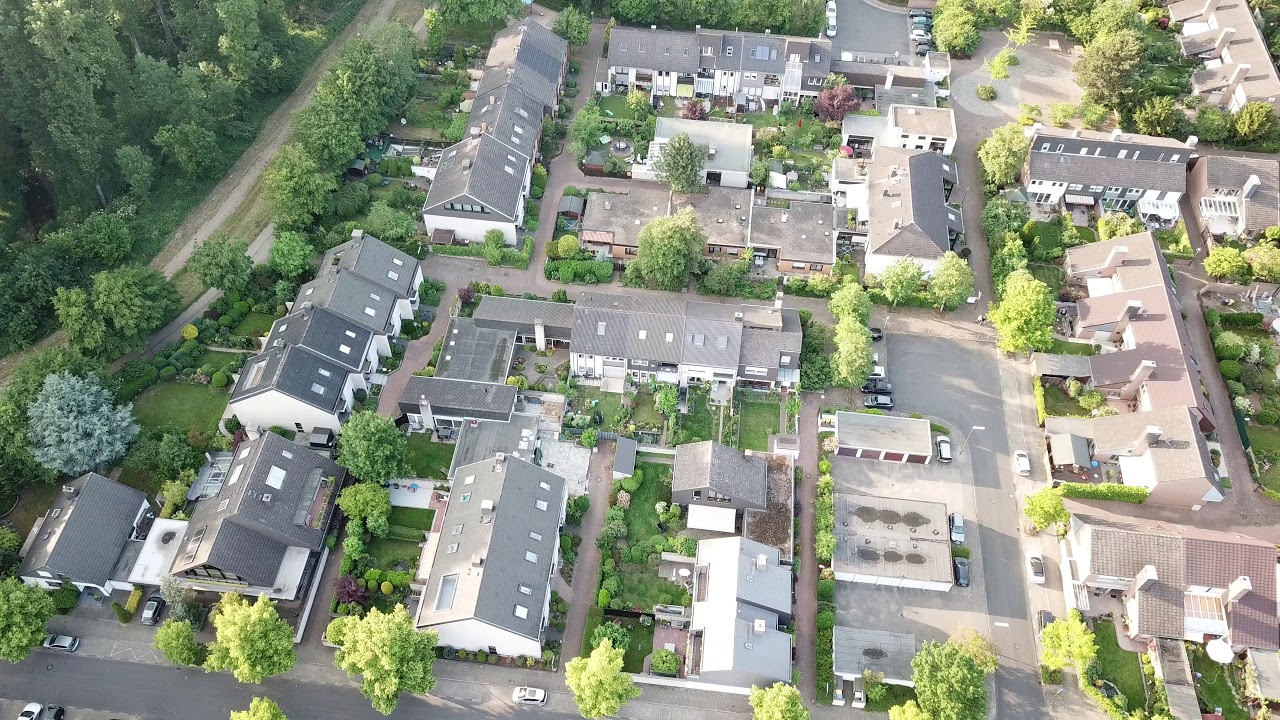 D&uuml;sseldorf-Hellerhof (West) aus der Luft [4k-UHD]