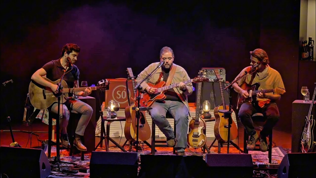Jo&atilde;o S&oacute; & Tiago Nogueira I Quem N&atilde;o Sabe Amar - ao vivo na Maia (com Miguel Ara&uacute;jo)