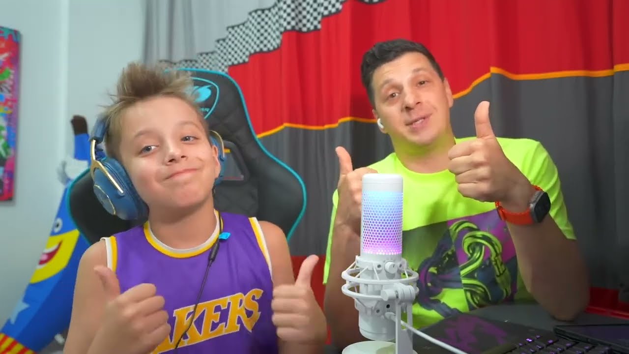 GONOSZ TANÁR 😈 Vajon David és Apa képes lesz elhagyni a gonosz iskoláját? Csapdák és kalandok Roblox