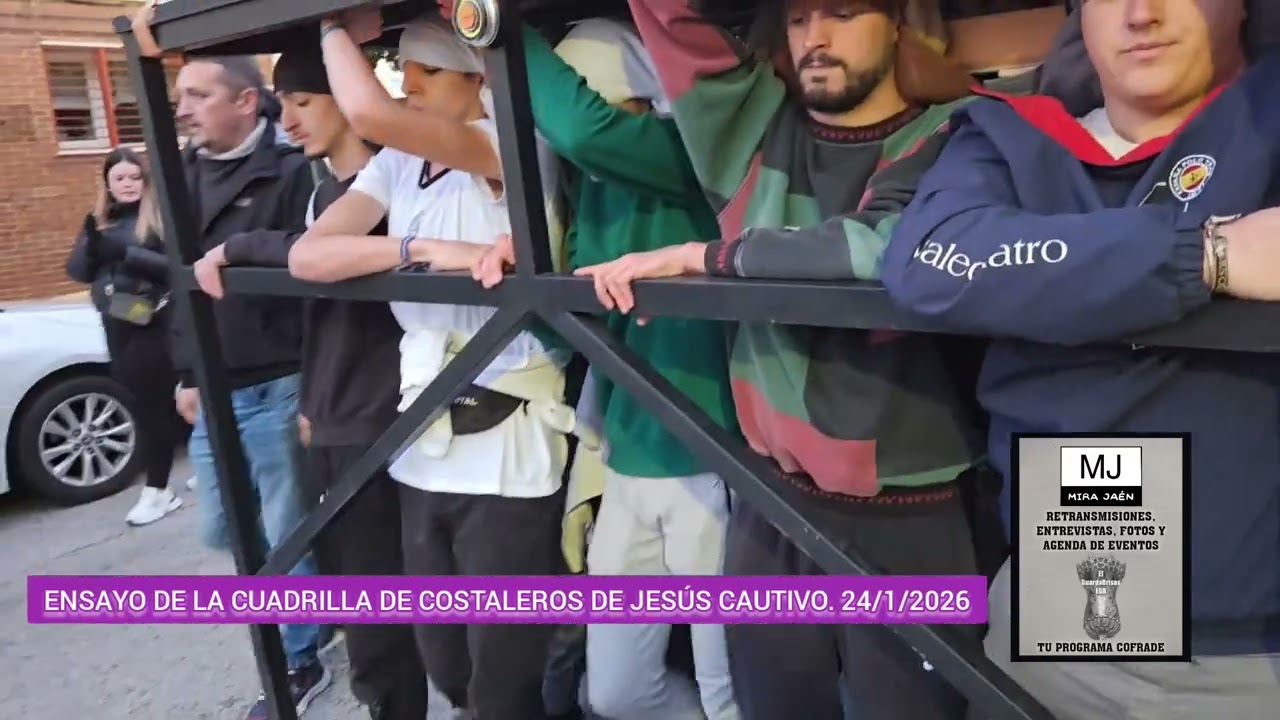 ENSAYO DE LA CUADRILLA DE COSTALEROS DE JESÚS CAUTIVO. 