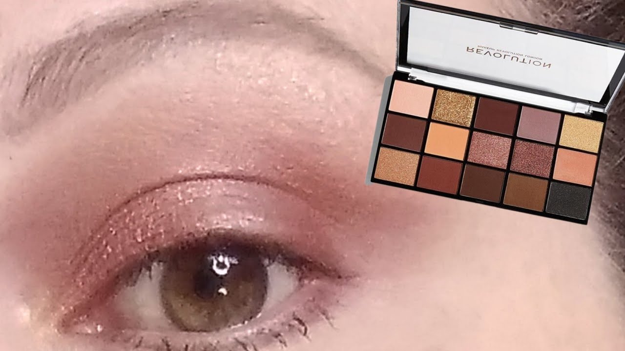 🎀Revolution Velvet Rose eye shadow palette