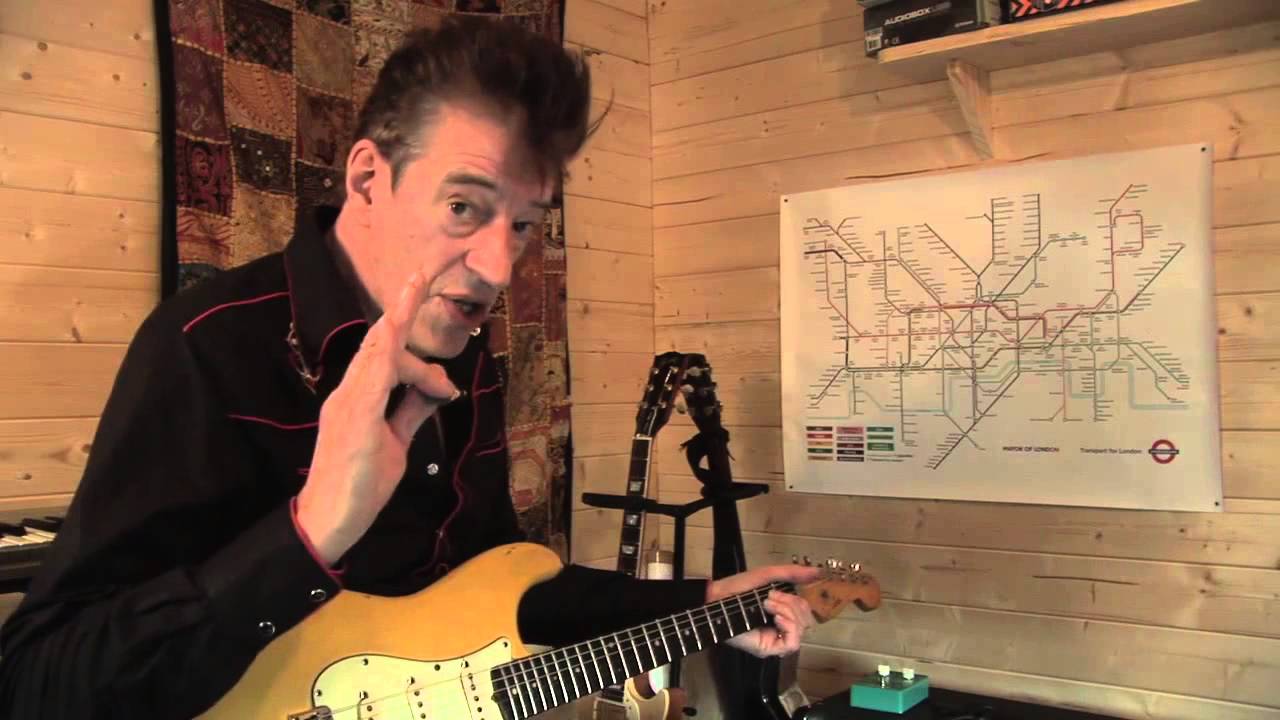 Carl Martin Purple Moon Effects Pedal demo, by Steve Boltz