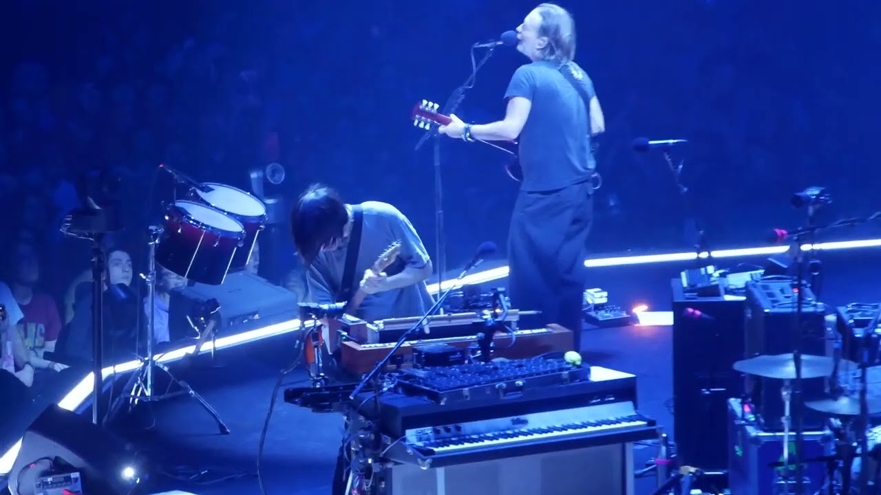 Radiohead - Lucky  live @ Unipol Arena Bologna - 17-11-2025 - nigth 3