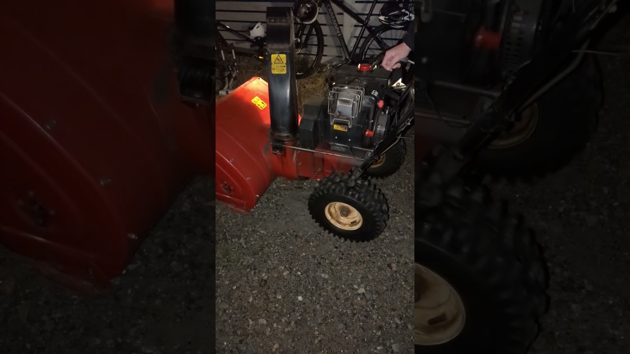 TORO powershift 1028.