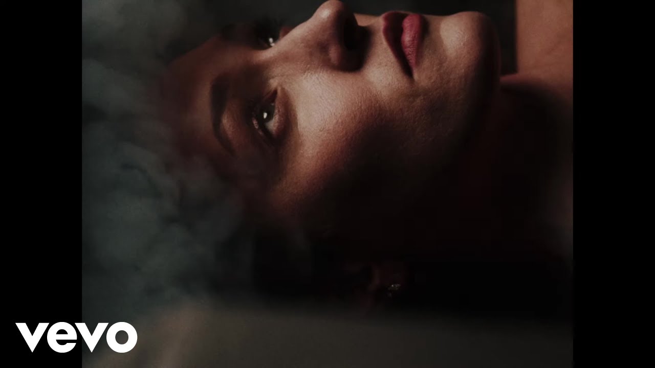Hannah Aldridge, Jason Charles Miller - Sinking (Official)
