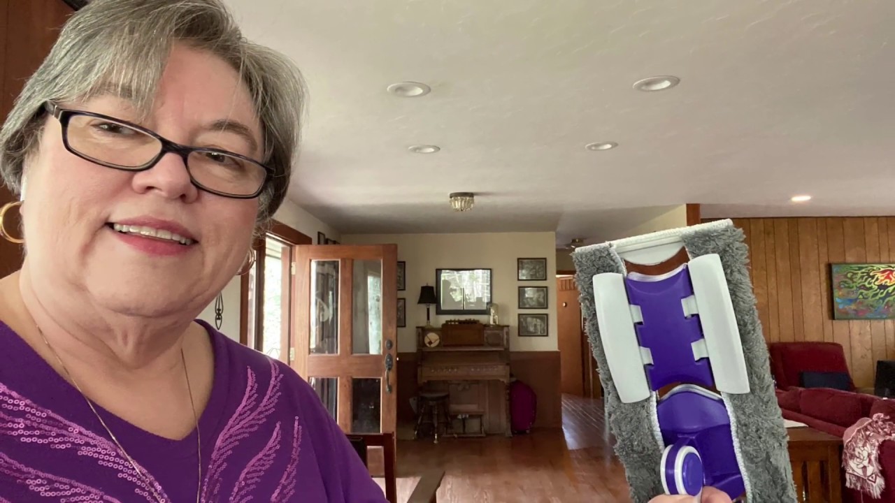 Watch FlyLady Mop Her Floors