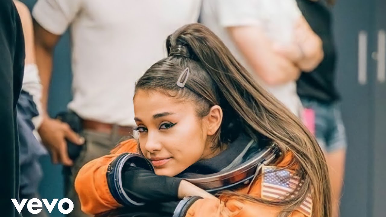 Ariana Grande - NASA (music video)☄️