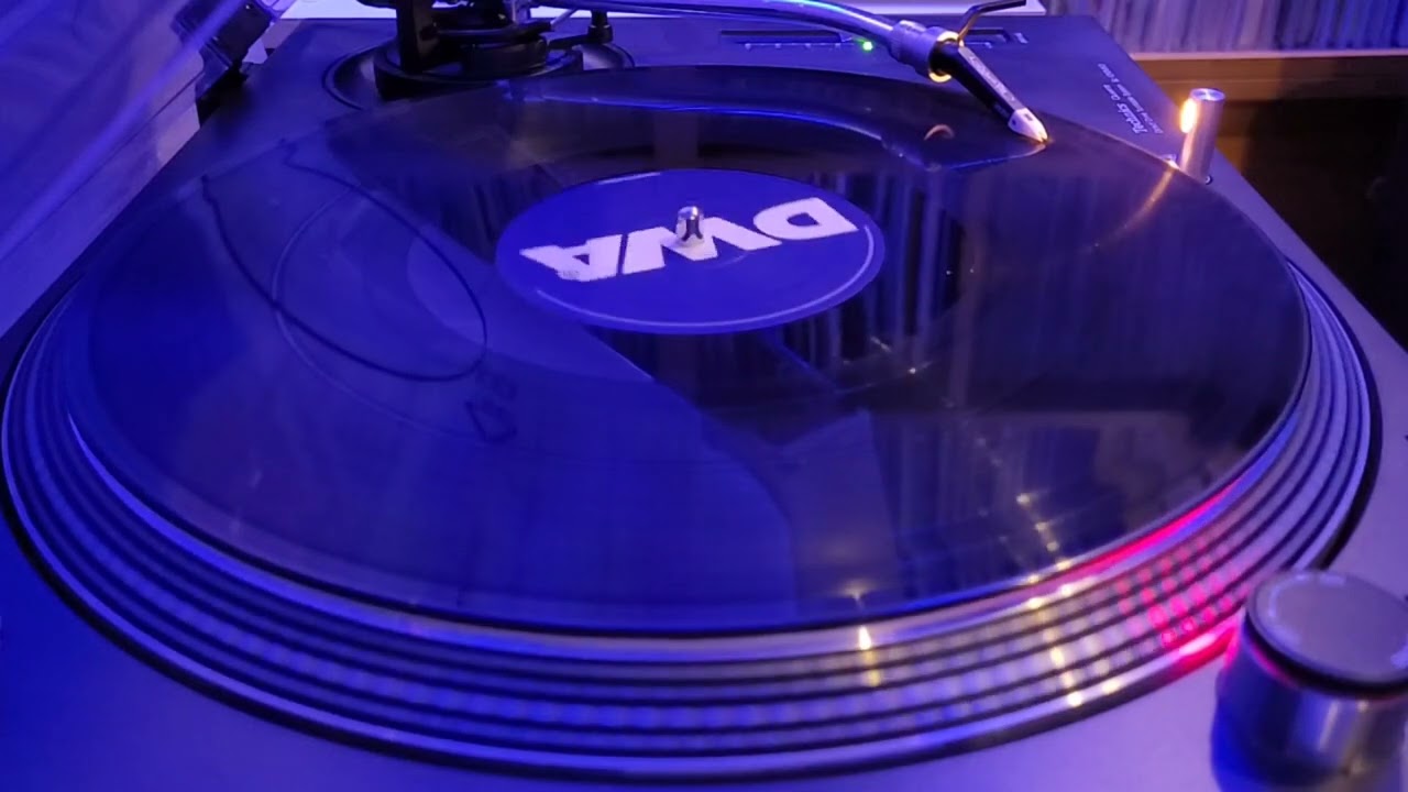 Corona – The Rhythm Of The Night (Club Mix)