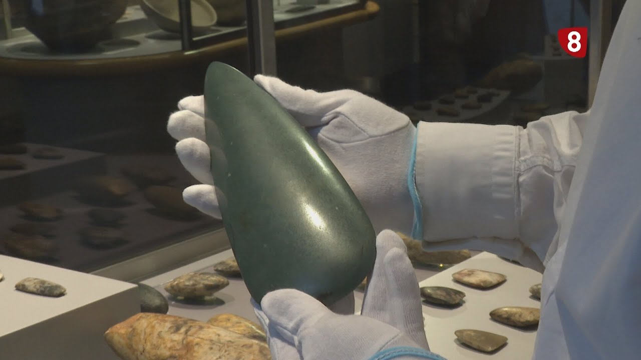 'Las Joyas del Museo' - Hacha pulimentada de jade