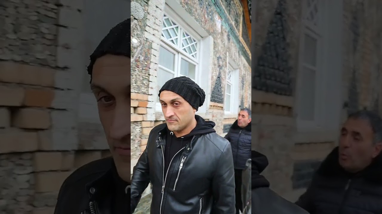 Дом из бутылок.Гянджа.