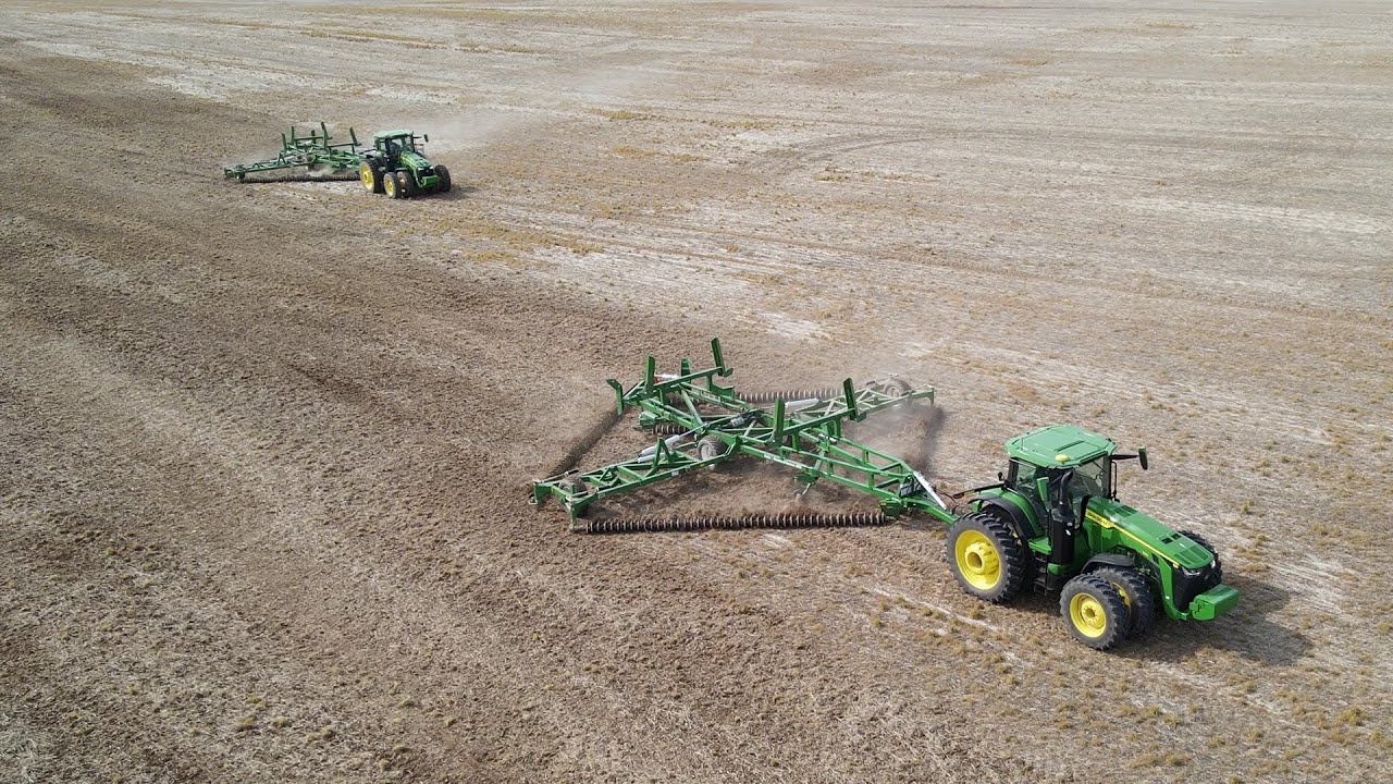 KELLY Model 4012s preparing a soybean seedbed for #plant22 | KELLY Tillage System