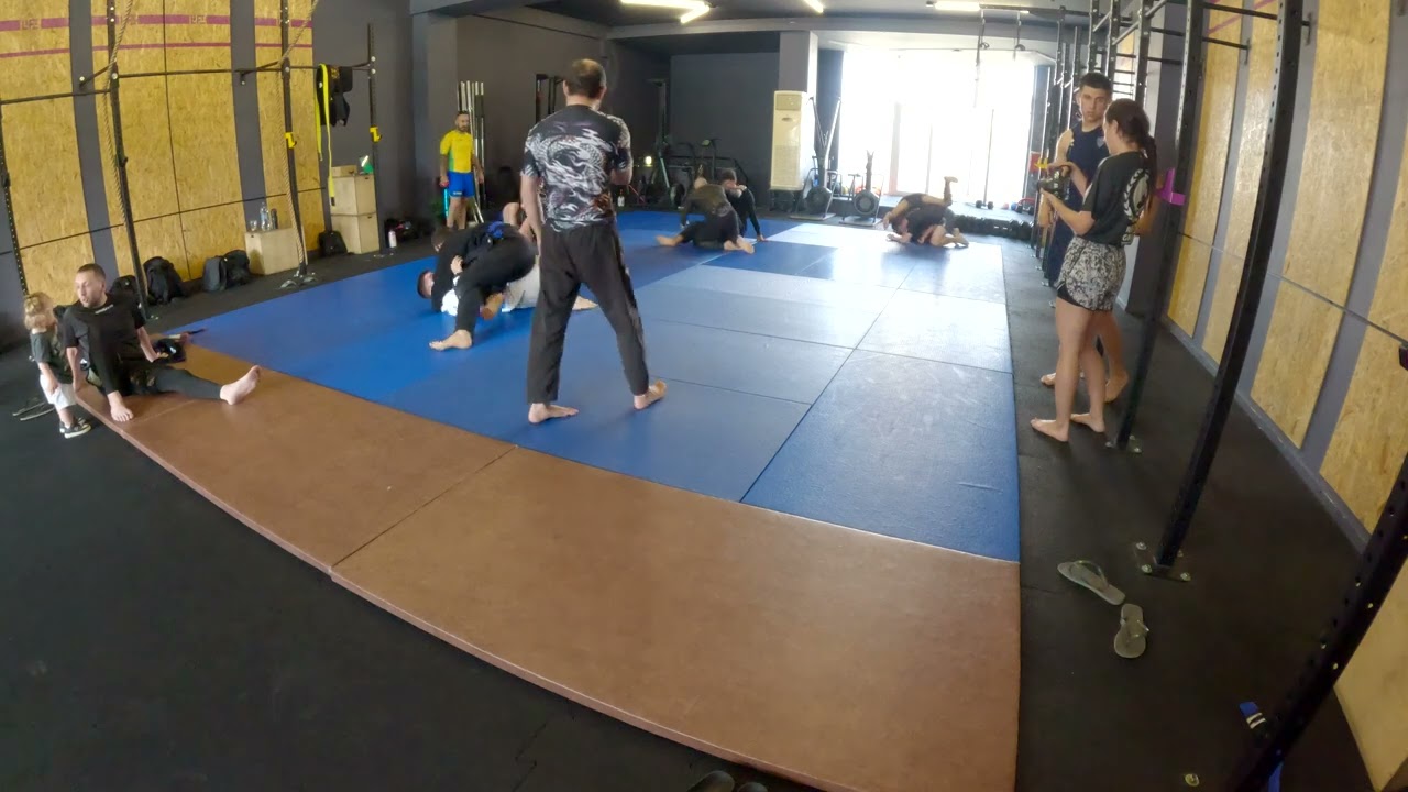 Open mat 15-06-2025 Roll with Philippos