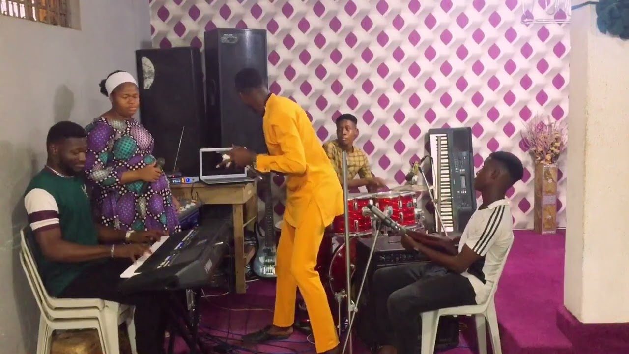 Eze Mmuo (Cover) by Evang Chima Ndife