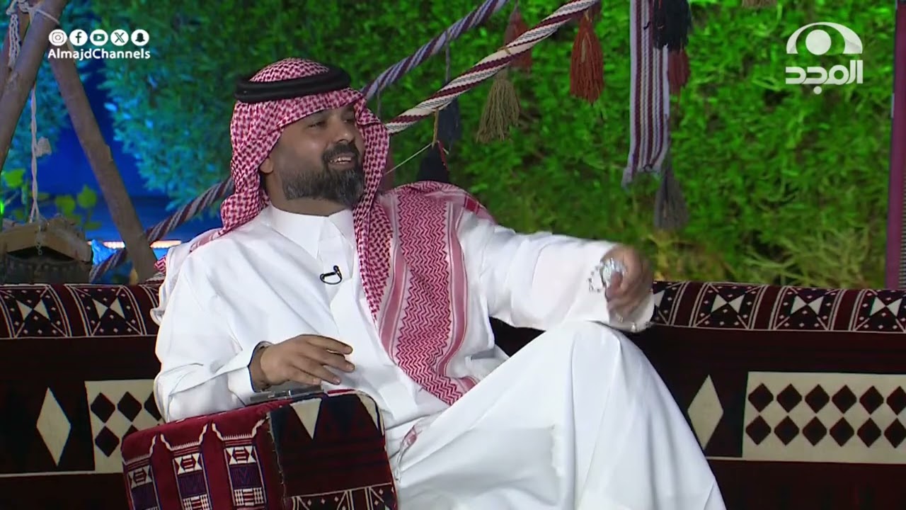 بعدما رد مرشد البذال على أبيات صاحبه محمد السديري تفاجئ باللي صار بأحد الجلسات! - حمد الحميداني