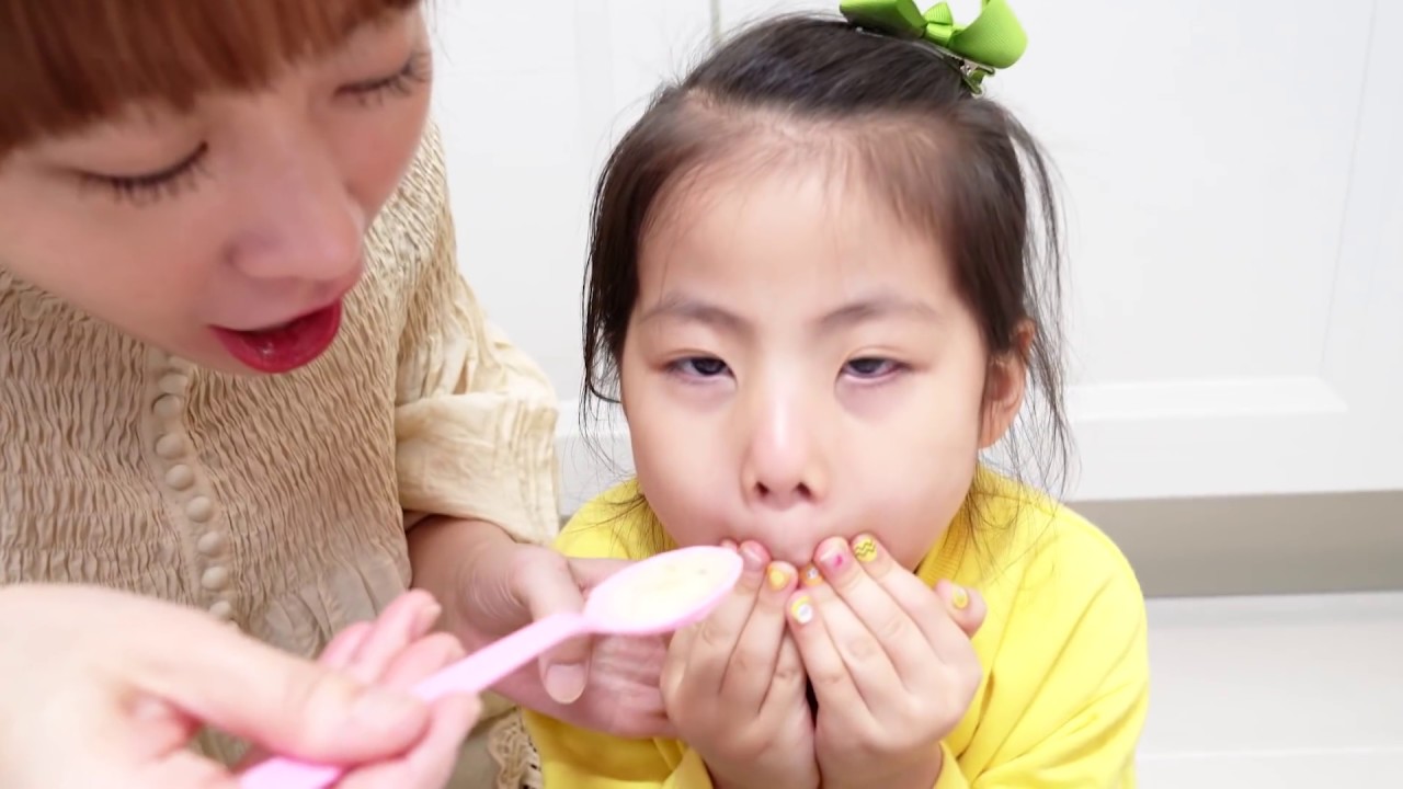 야채죽이 얼마나 맛있는데!! 서은이의 바른생활 가이드 야채죽 자동차 침대 텐트 Pretend Play with Vegetable, Power Wheels