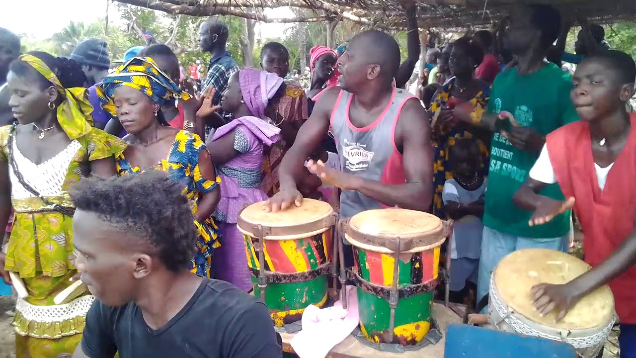 ambiance folklorique de la finale de l'ODCAV zone 6 du département d'OUSSOUYE