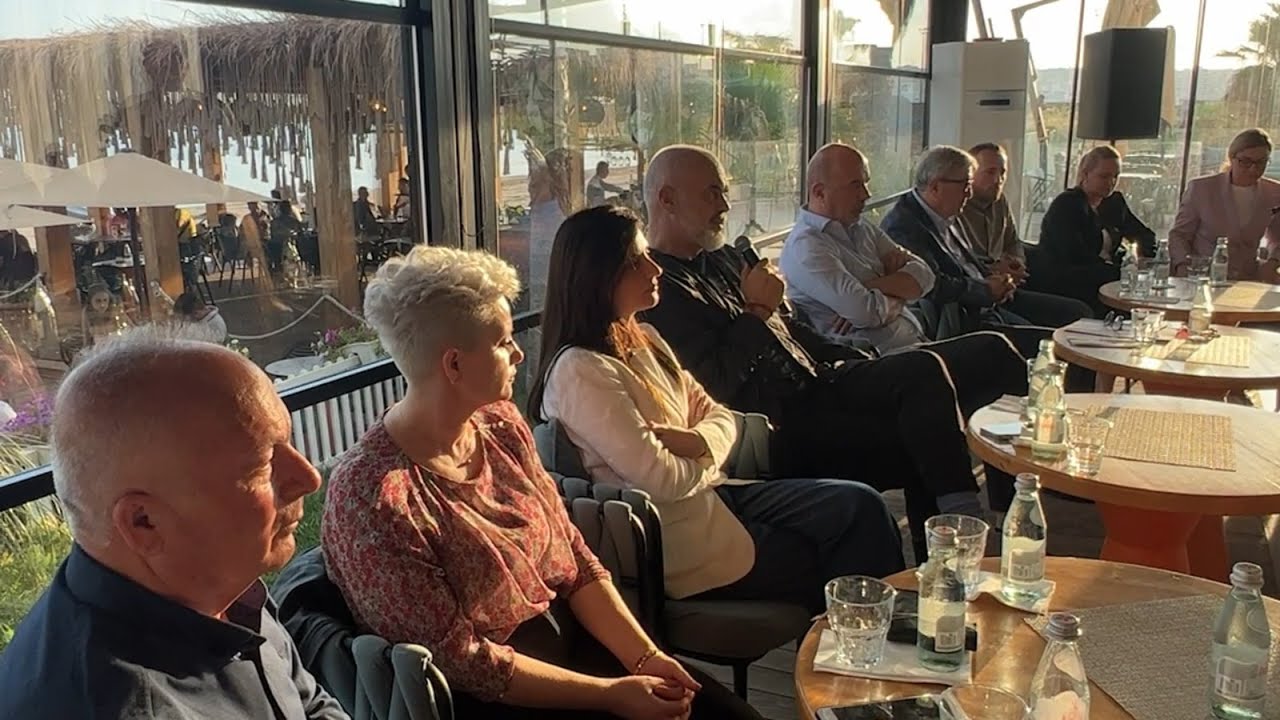 Kryeministri Edi Rama - 📍Durr&euml;s - Me grupin e k&euml;shilltar&euml;ve socialist&euml; t&euml; zgjedhur m&euml; 14 maj