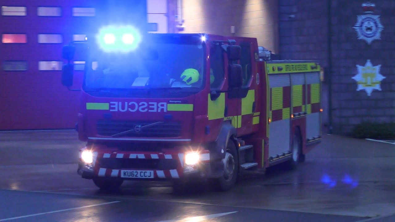 Suffolk  Fire & Rescue Service - Stowmarket WrT Turnout