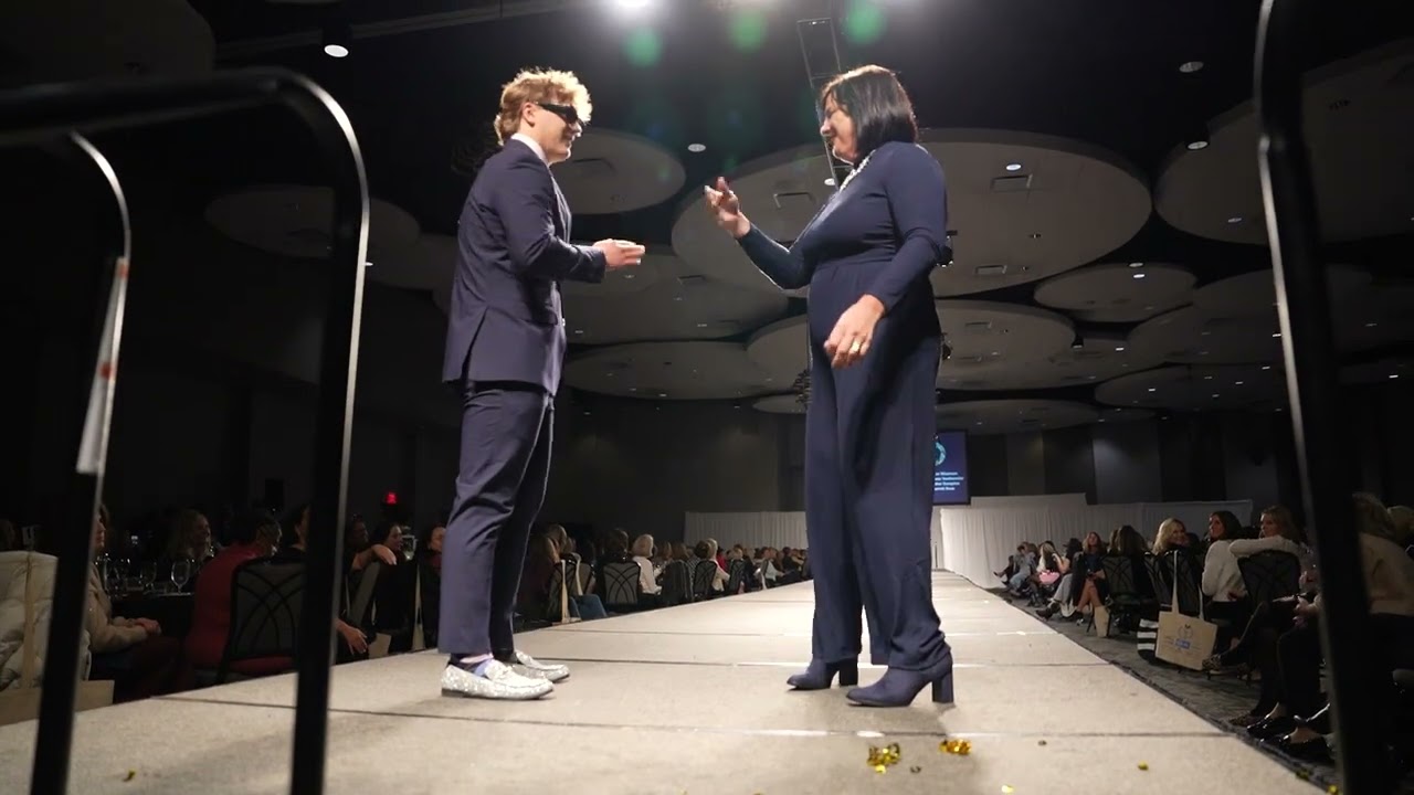 Archbishop Moeller’s 2025 Christmas, Cocktails & Couture Fashion Show 