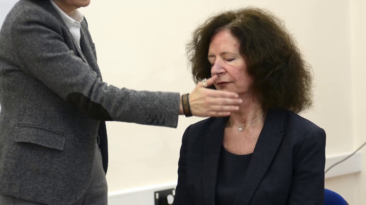 Hypnotherapy non verbal induction