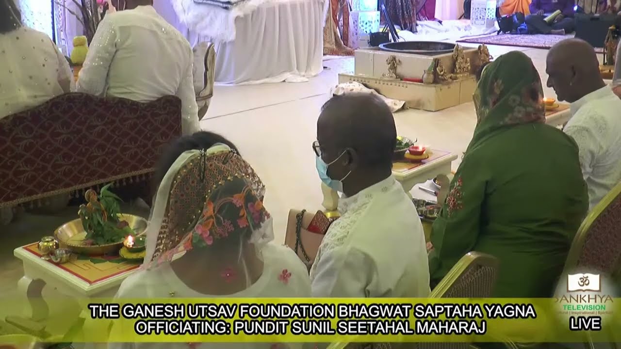1st Night Bhagwat Saptaha Yagna offi Pt Sunil Seetahal Maharaj