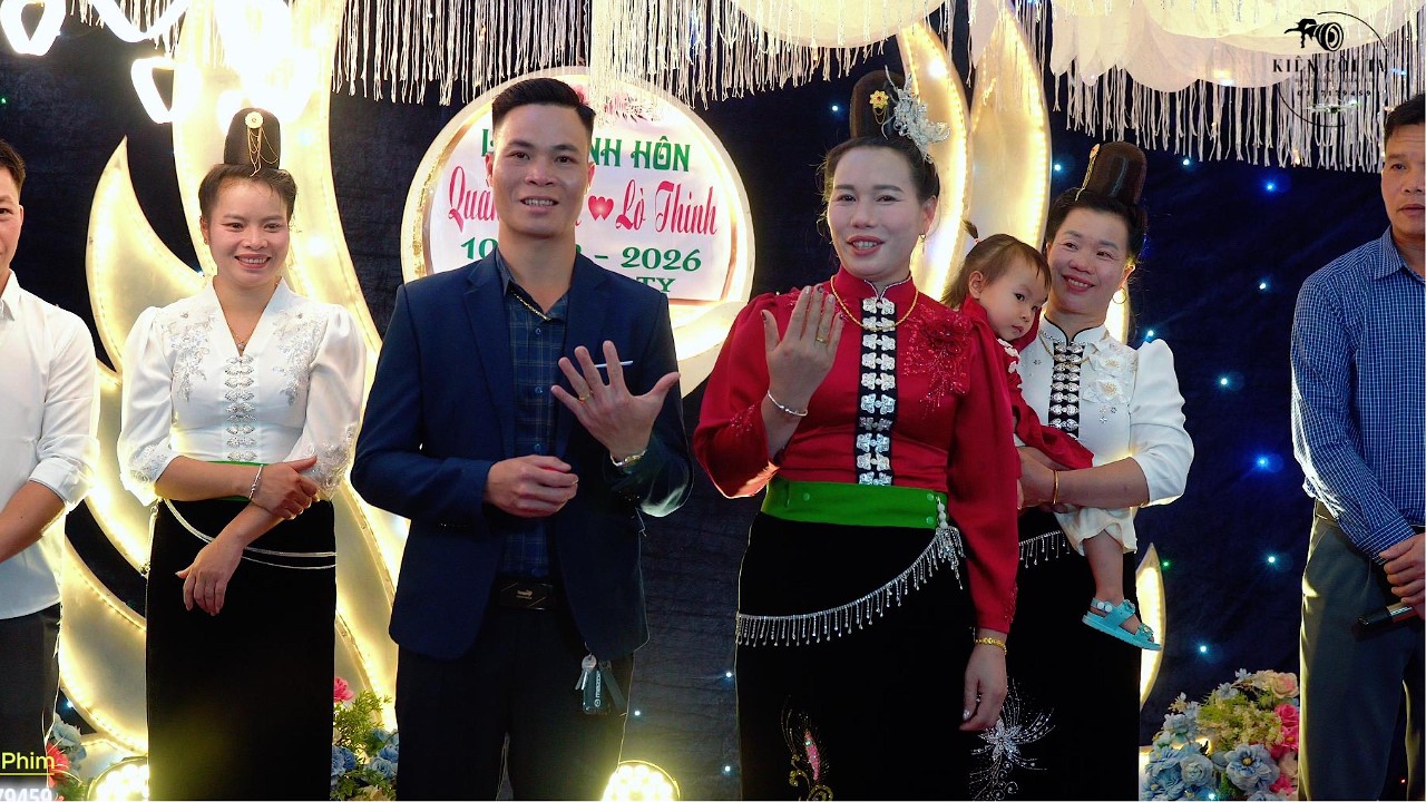 TOÀN CẢNH TIỆC CƯỚI MỪNG L Ễ THÀNH HÔN CHÚ RỂ QUÀNG  TOAN _   CÔ DÂU LÒ THINH.TẠI NÀ TÒNG TỦA CHÙA