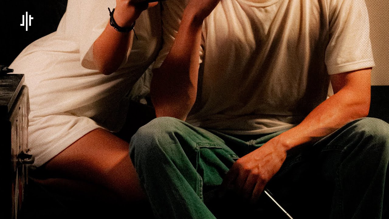 Las Fotos Que Tomaste Ayer | Skinny el Flaco (Visualizer)