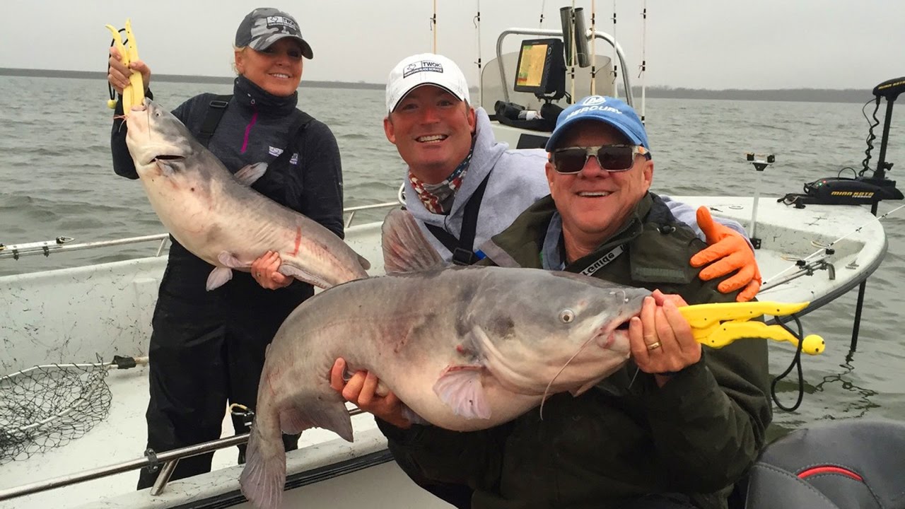 FOX Sports Outdoors SouthWEST #2 - 2017 Lake Tawakoni Texas Trophy Blue Catfish