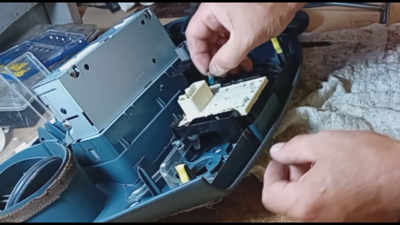 mastorakos: ΕΠΙΣΚΕΥΗ ΦΩΤΙΣΜΟΥ ΧΕΙΡΙΣΤΗΡΙΩΝ ΚΑΛΟΡΙΦΕΡ ΑΥΤΟΚΙΝΗΤΟΥ.TOYOTA YARIS MK1.