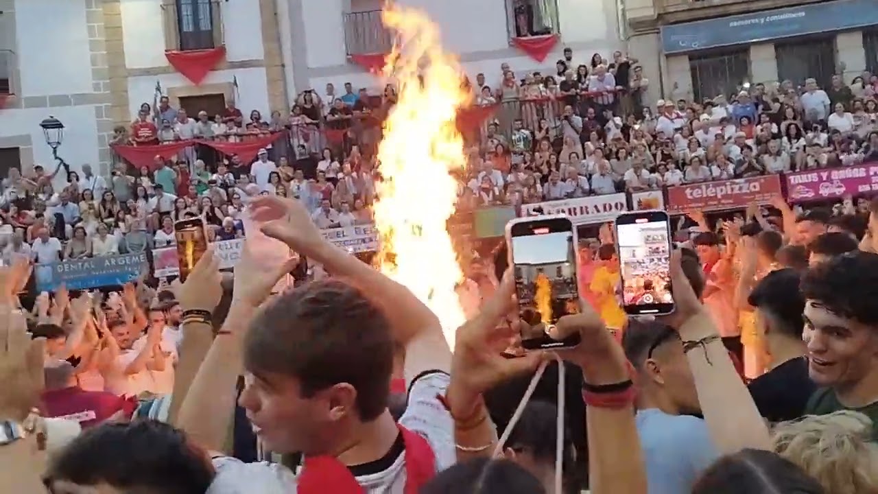 San Juan 2024 Coria. Quema del capazo. 23 de junio.