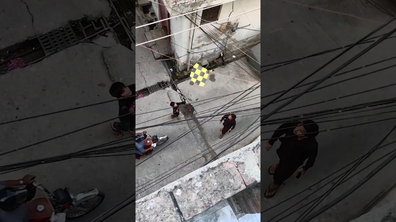 Kite catching in street 😱💥 #kite #kiteflying #catching  #youtubeshorts