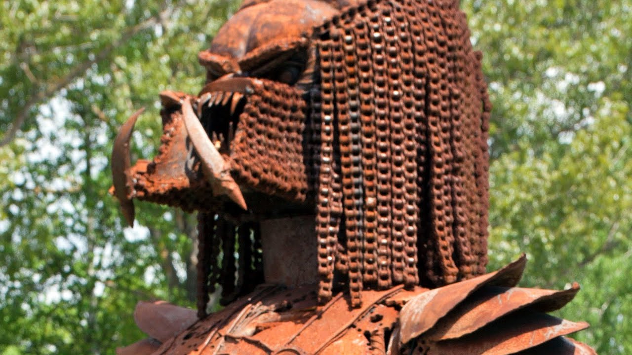 Sculptures from scrap metal Predator Thailand