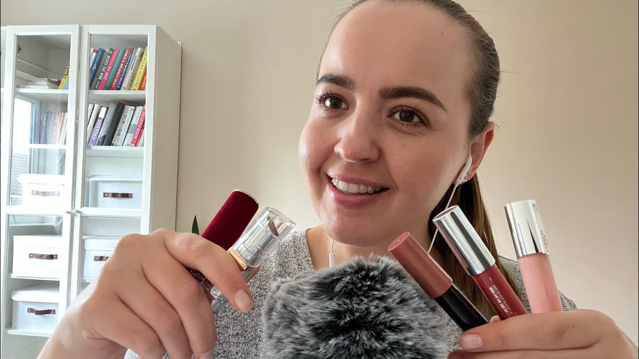 ASMR Lipgloss/Lipstick application role play/Mouth sounds and kisses #asmr #asmrsounds #asmrvideo