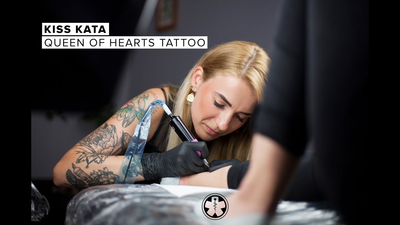 Kiss Katával beszélgettünk a Queen of Hearts Tattoo -ban (tetoválás, utókezelés, BP és sok más)
