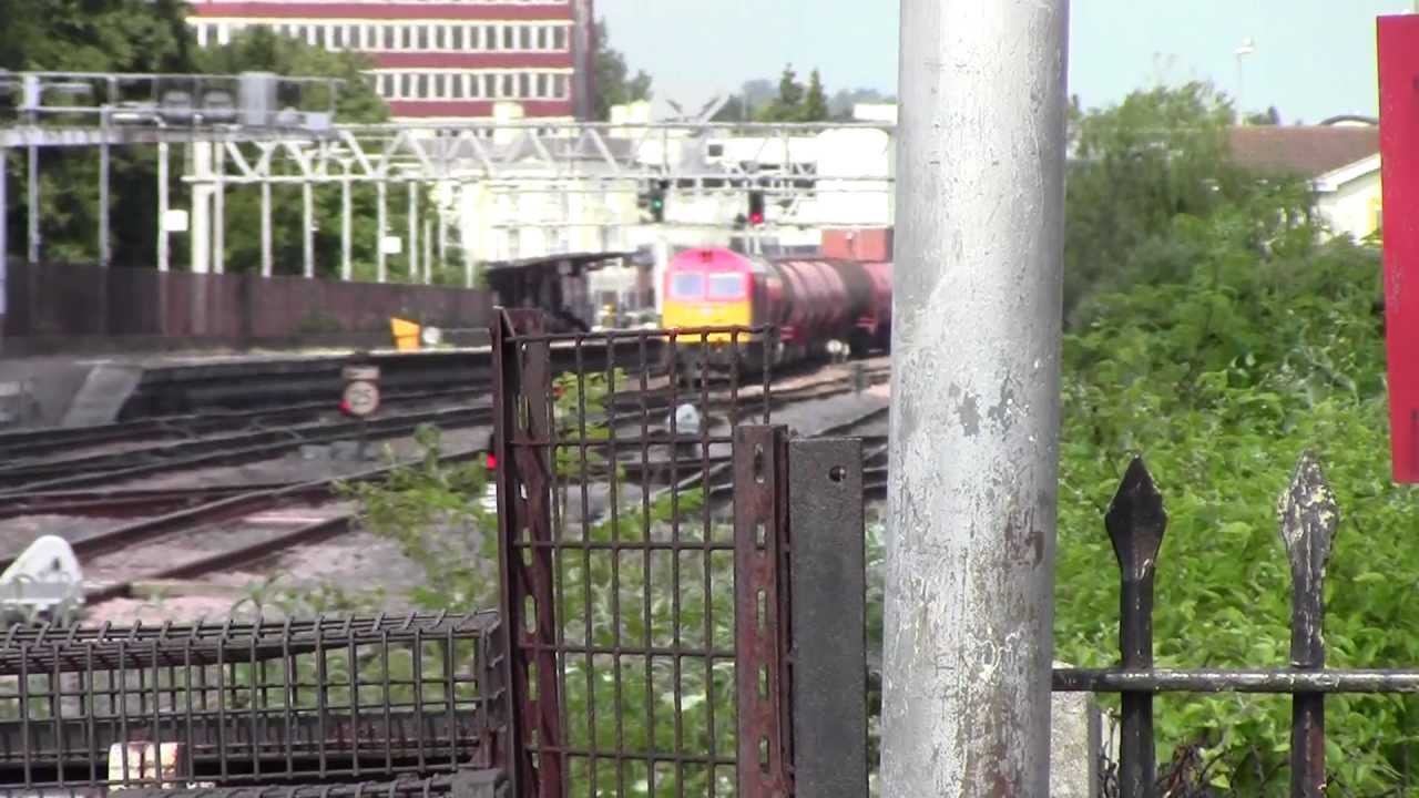60054 passes Horton Road  Jn with the Robeston to Westerleigh Murco tanks