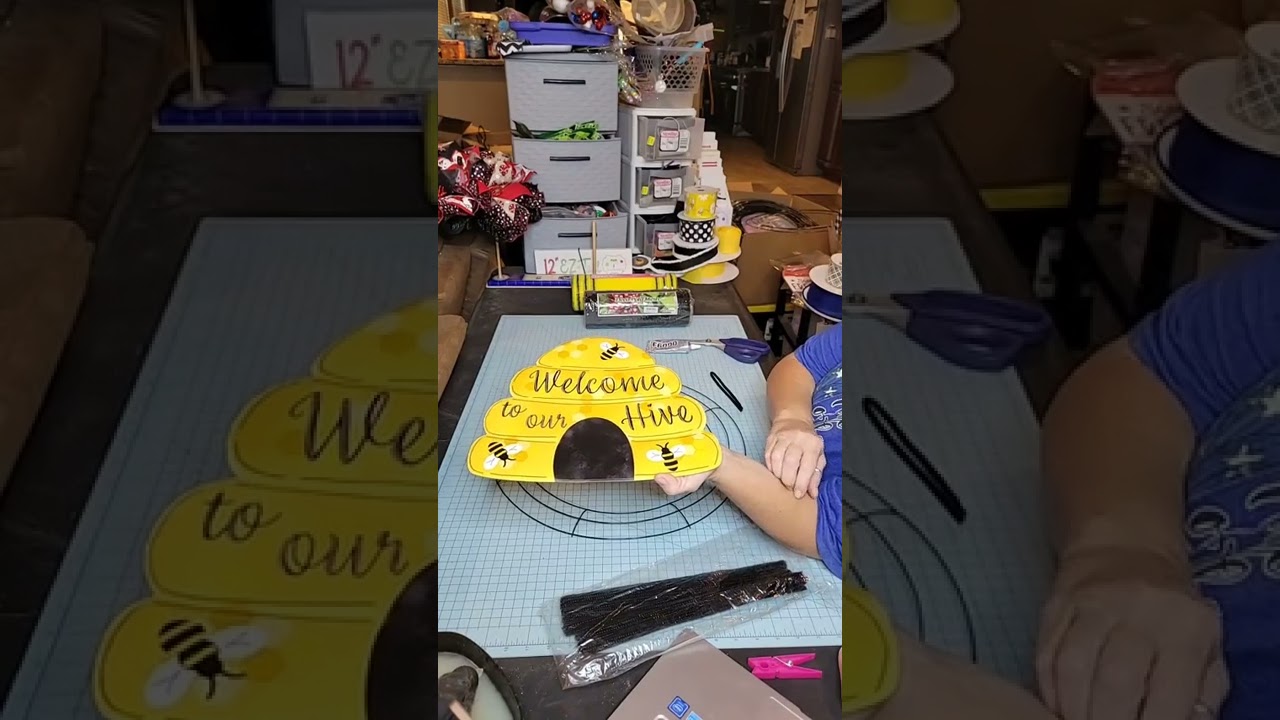 DIY Bee Wreath, 18in Dollar Tree frame, Deco Mesh,