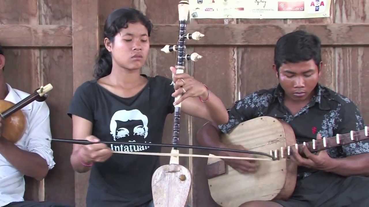 Tra Pang Peay by Master Man Men and Classical Wedding Music Class