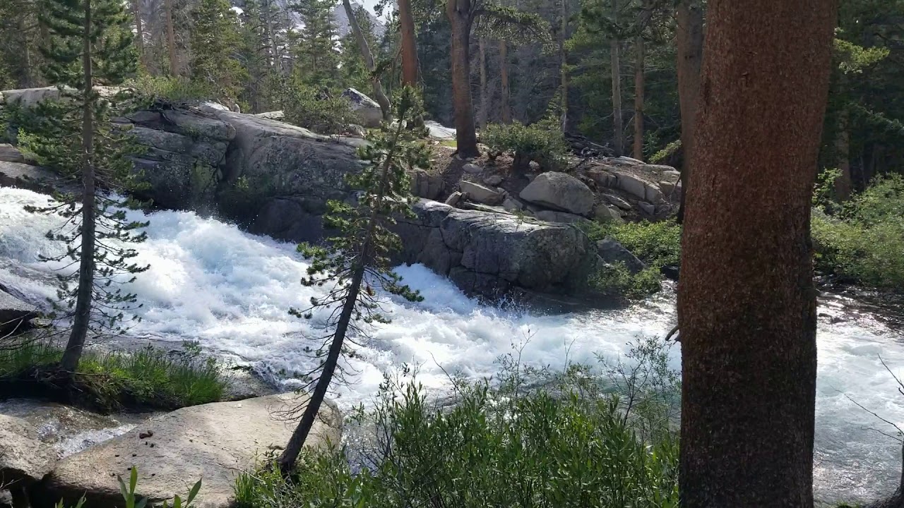 Bubbs creek in Vidette Meadow