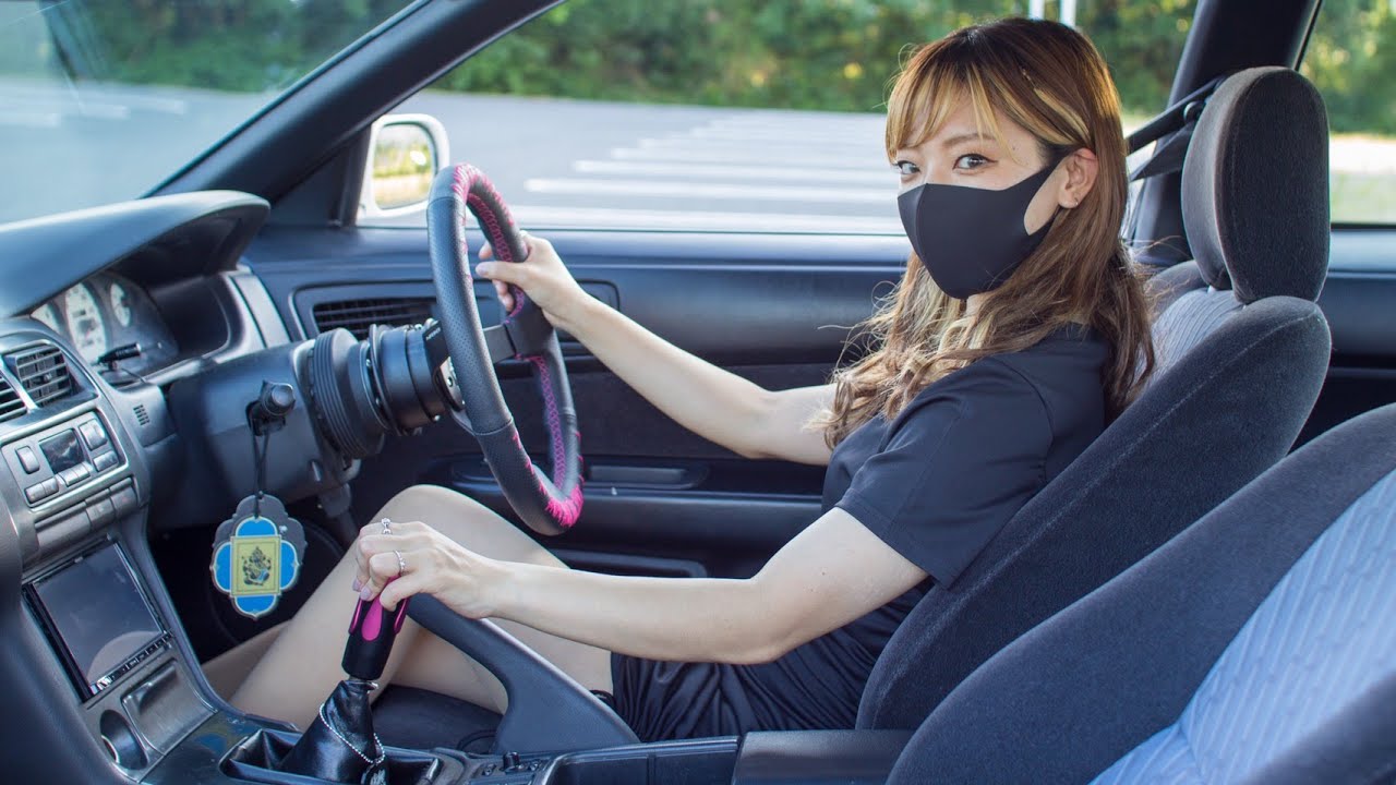 可愛すぎる人妻ガソスタ店員が愛車を乗り換えたので紹介します。車好き女子