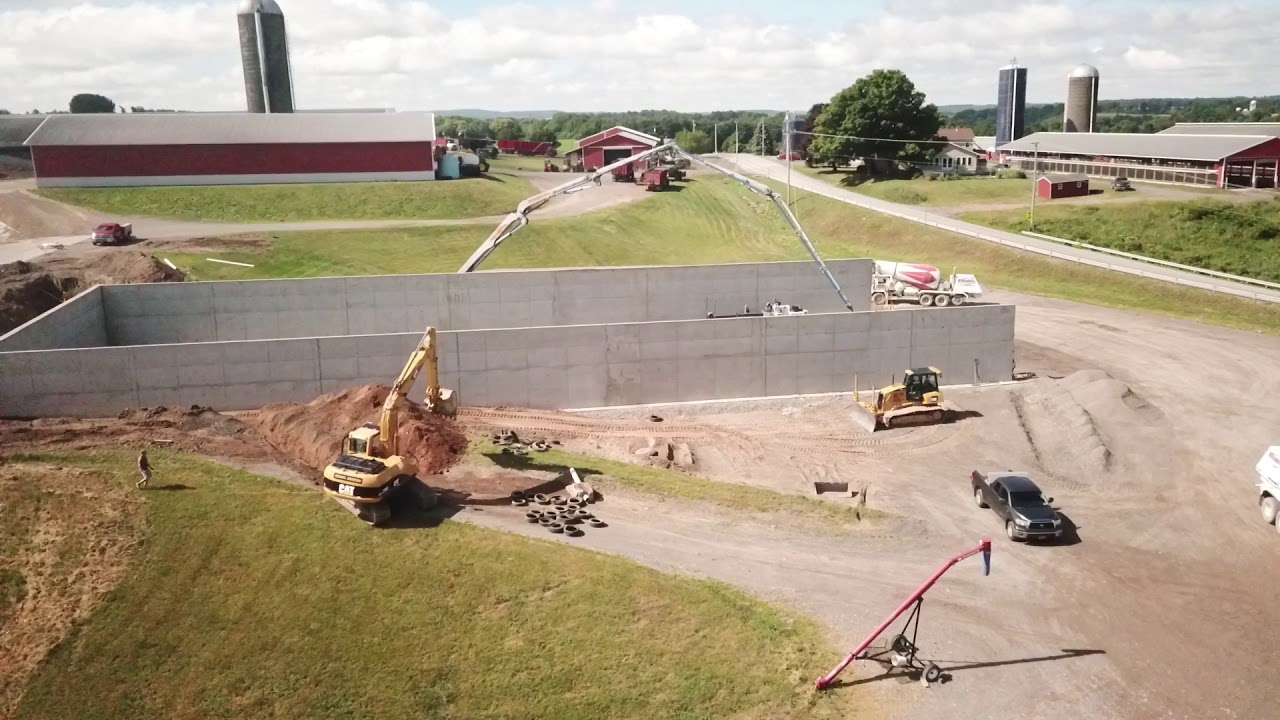 Building of a silage bunk