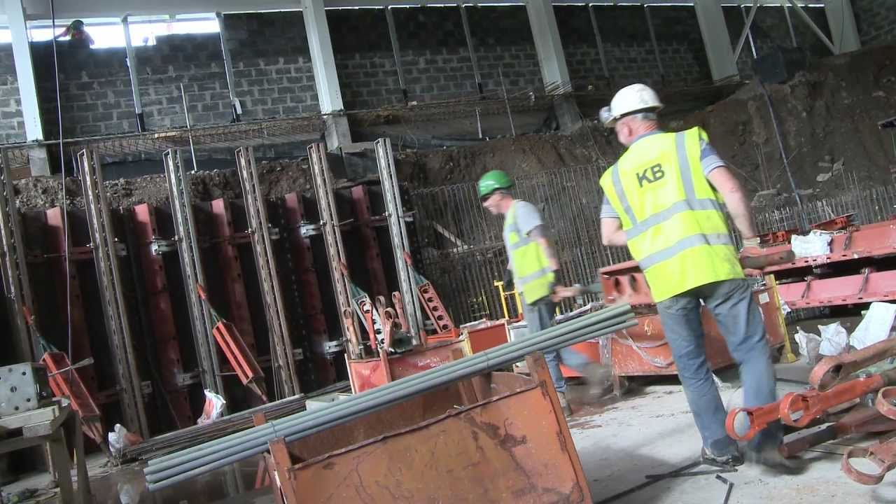 Wave tank moving forward