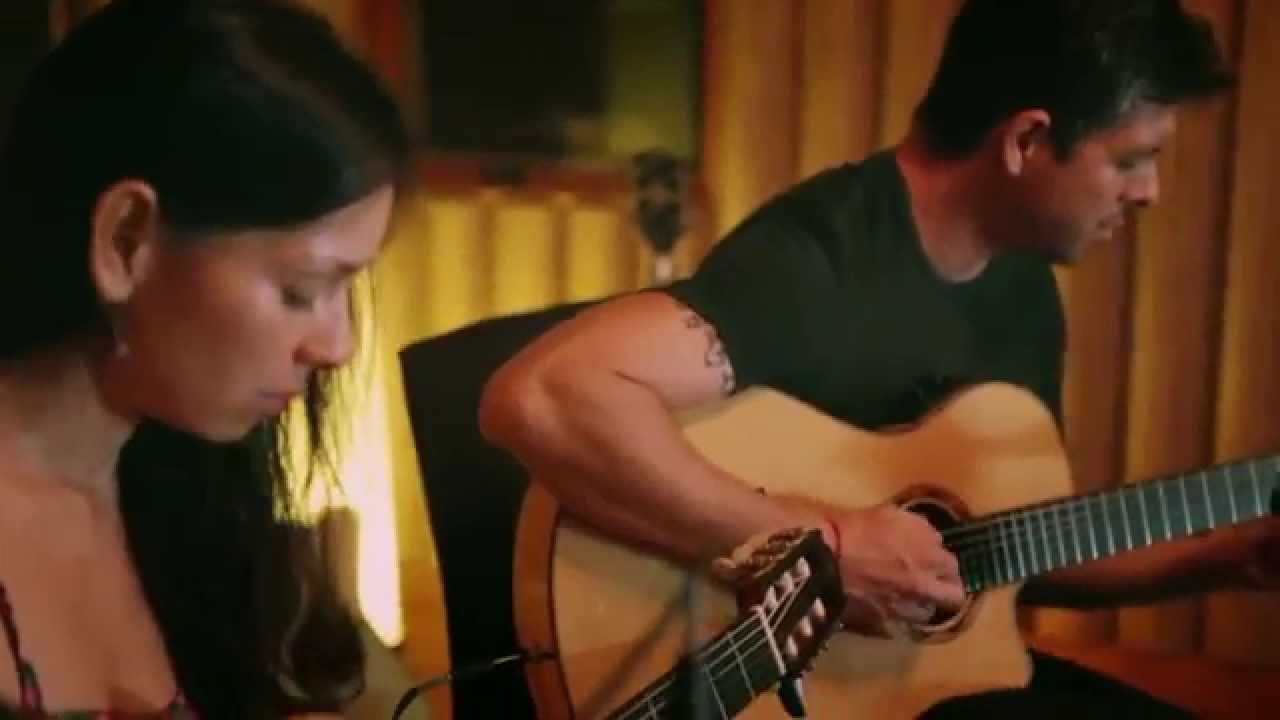 Rodrigo y Gabriela - The Russian Messenger (Live In Studio)