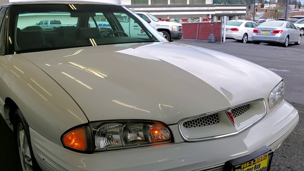 1998 Pontiac Bonneville SE #614825