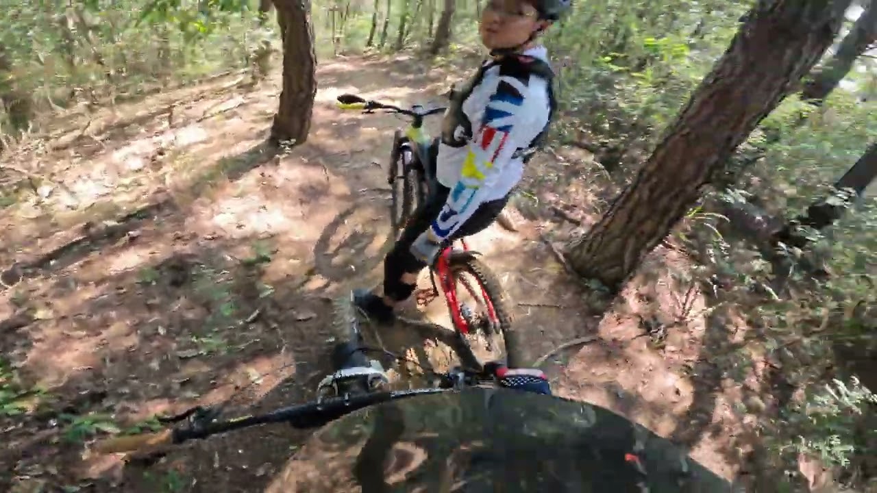 추계 훈련_최곰 A코스 가이드 라이딩(rider 최곰 cam 도람푸) #session  9.9#slash 9.8#rail 9.8#V10