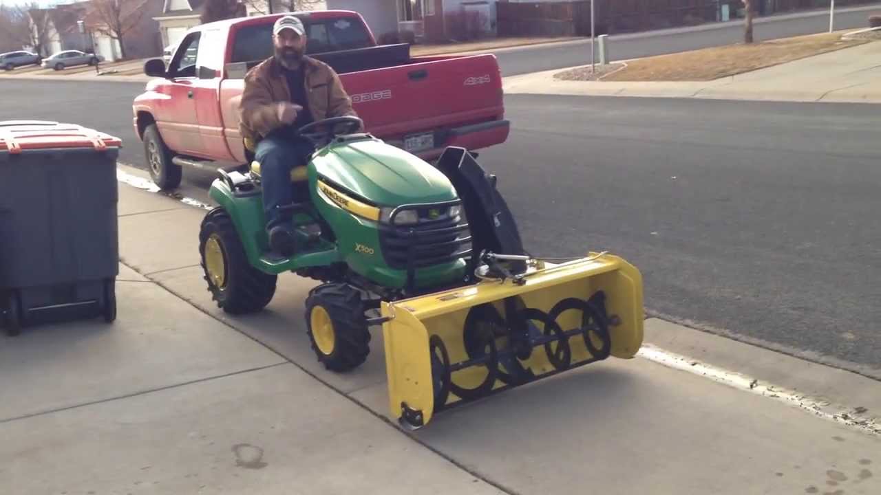 John Deere X500 snowblower